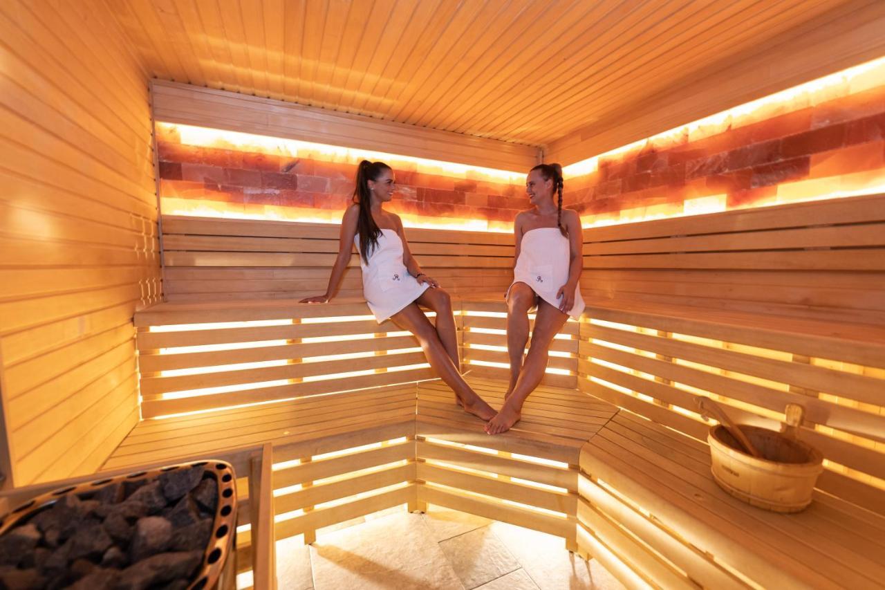 Wellness & Spa Hotel Villa Regenhart Jeseník Екстериор снимка