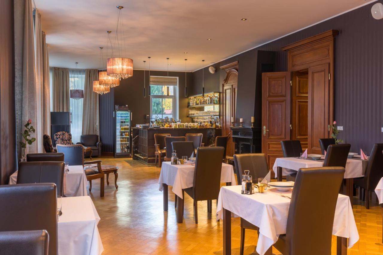 Wellness & Spa Hotel Villa Regenhart Jeseník Екстериор снимка