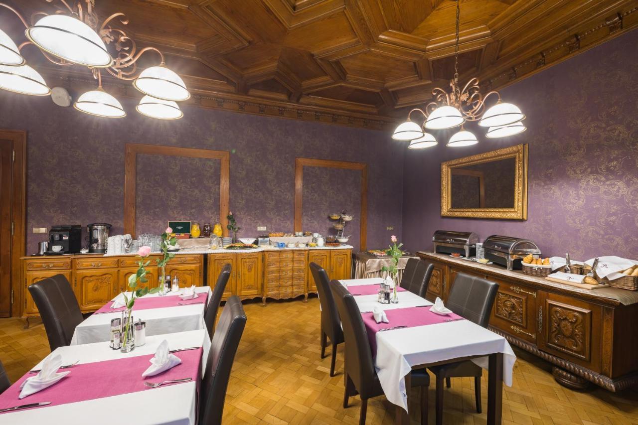 Wellness & Spa Hotel Villa Regenhart Jeseník Екстериор снимка